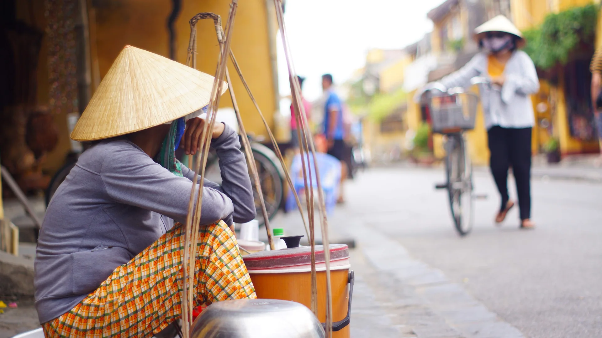 Street-food vendor in Hoi An, Vietnam